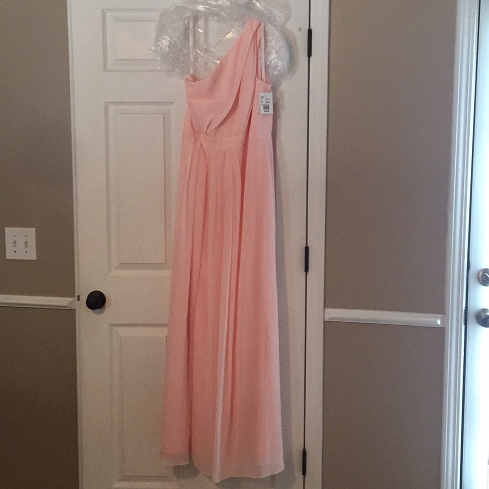 NWT David’s Bridal Gown